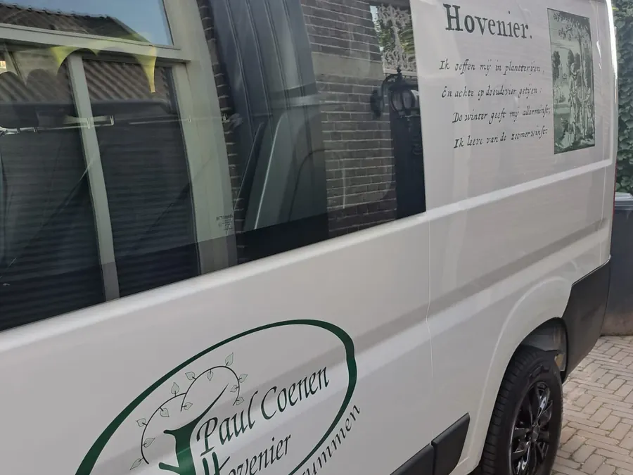 De bedrijfsbus van Paul Coenen Hovenier